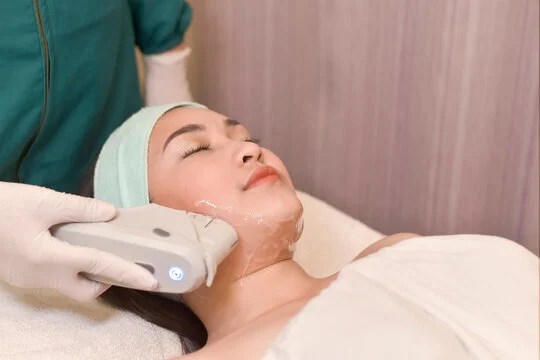 Zabieg HIFU cała twarz + podbródek w Warszawie